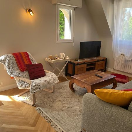 Le Pas Du Faon Bed & Breakfast Caudan Bagian luar foto